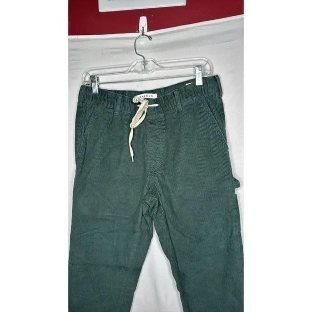 PacSun loose fit